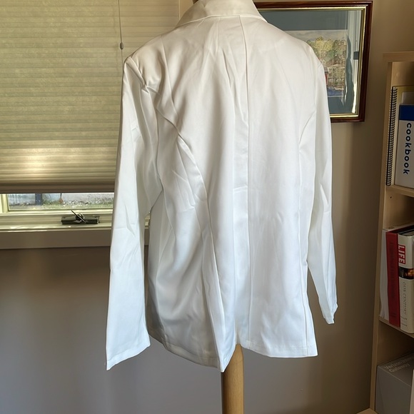 NWOT White blazer - Picture 4 of 5
